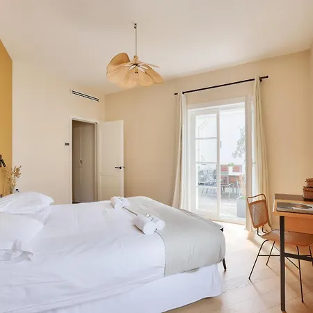 شقة Grande Terrasse, Climatisation, 3 Chambres, Marais *